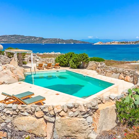 Itaca - Swimming Pool By The Sea * La Maddalena (Sassari)