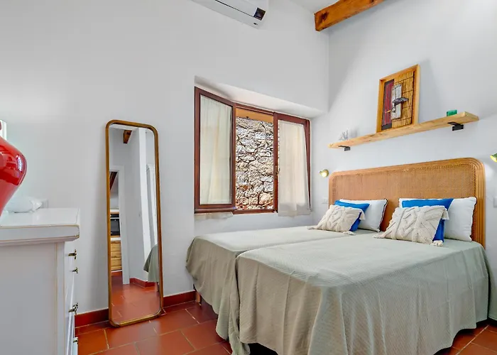 Itaca - Swimming Pool By The Sea * La Maddalena (Sassari)