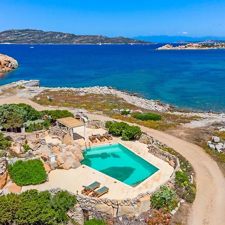Itaca - Swimming Pool By The Sea