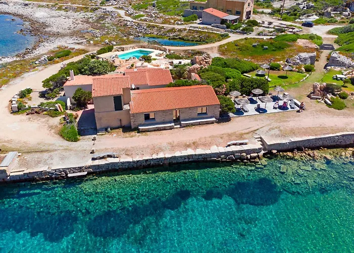 Villa Itaca - Swimming Pool By The Sea