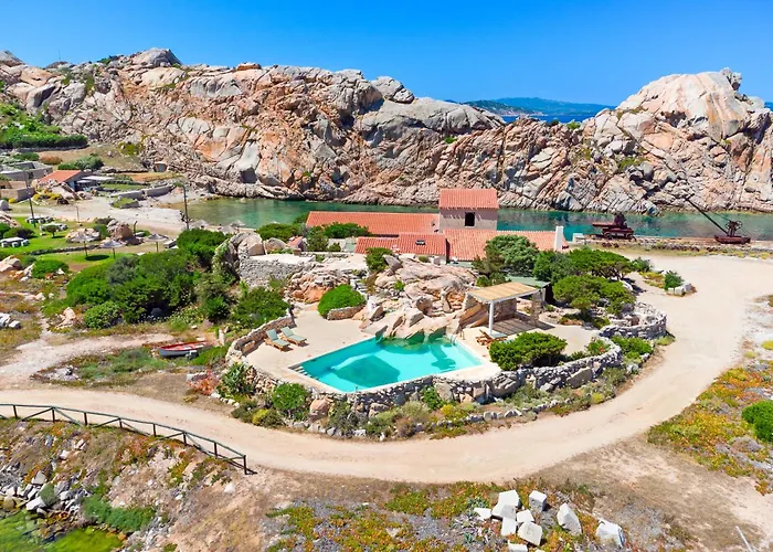 Villa Itaca - Swimming Pool By The Sea La Maddalena