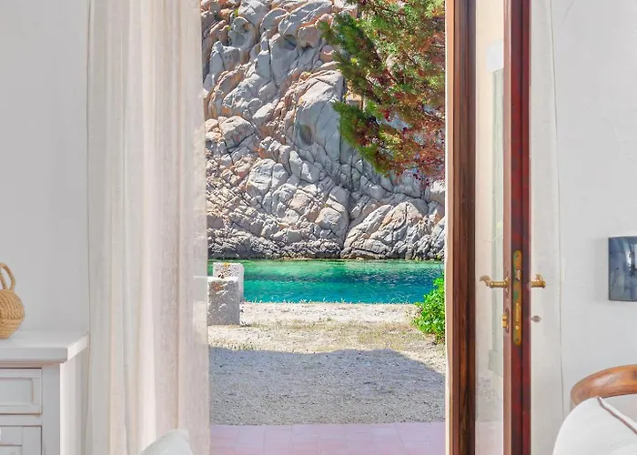Villa Itaca - Swimming Pool By The Sea