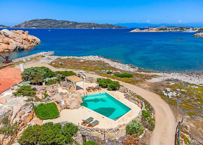Itaca - Swimming Pool By The Sea
